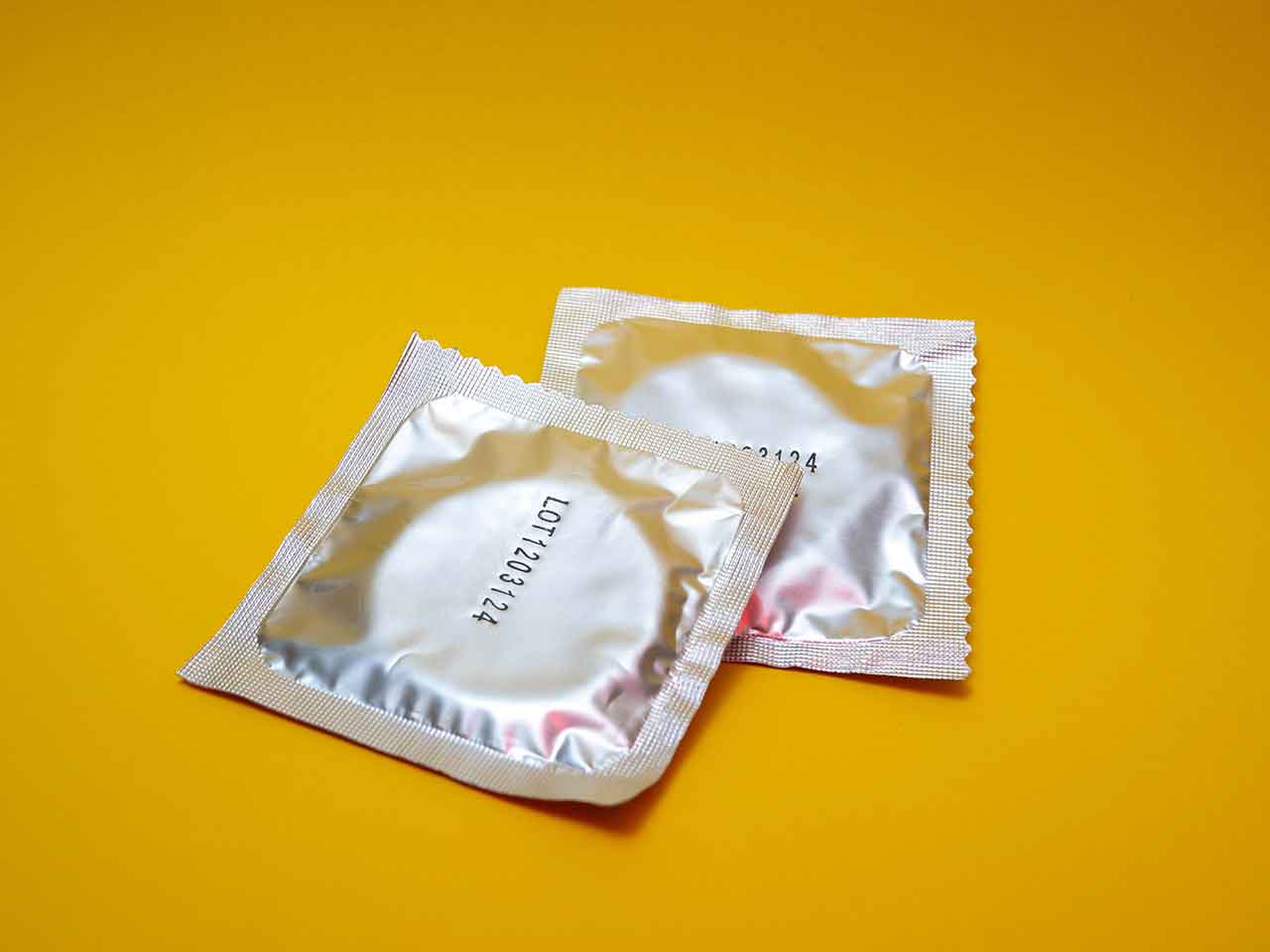 coronavirus-karex-kondome-knappheit